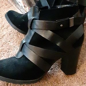 Ankle boots